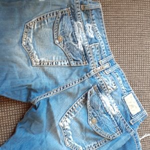 Gently used robins jeans